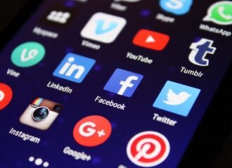 No, Your Twitter Followers Don’t Need to See Your Patient’s Athlete’s Foot: Healthcare in the Age of Social Media